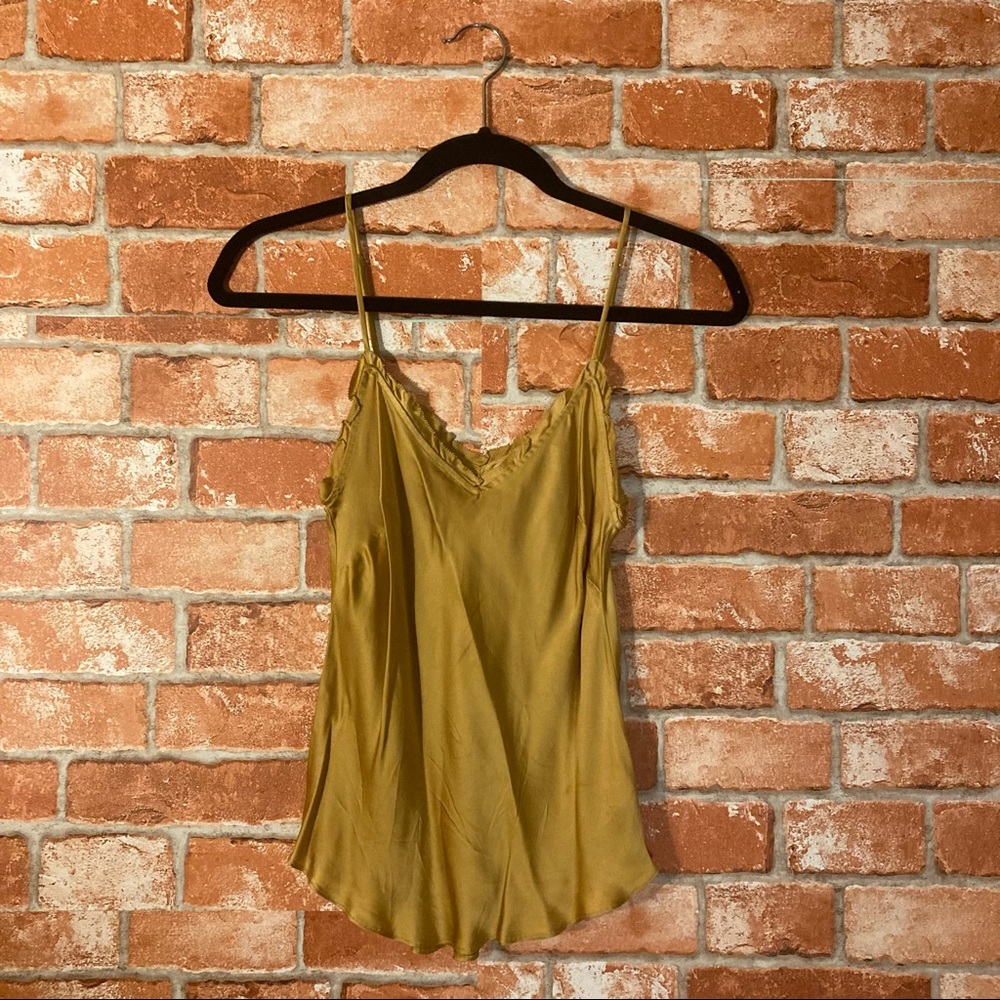 Aritzia silky tank top